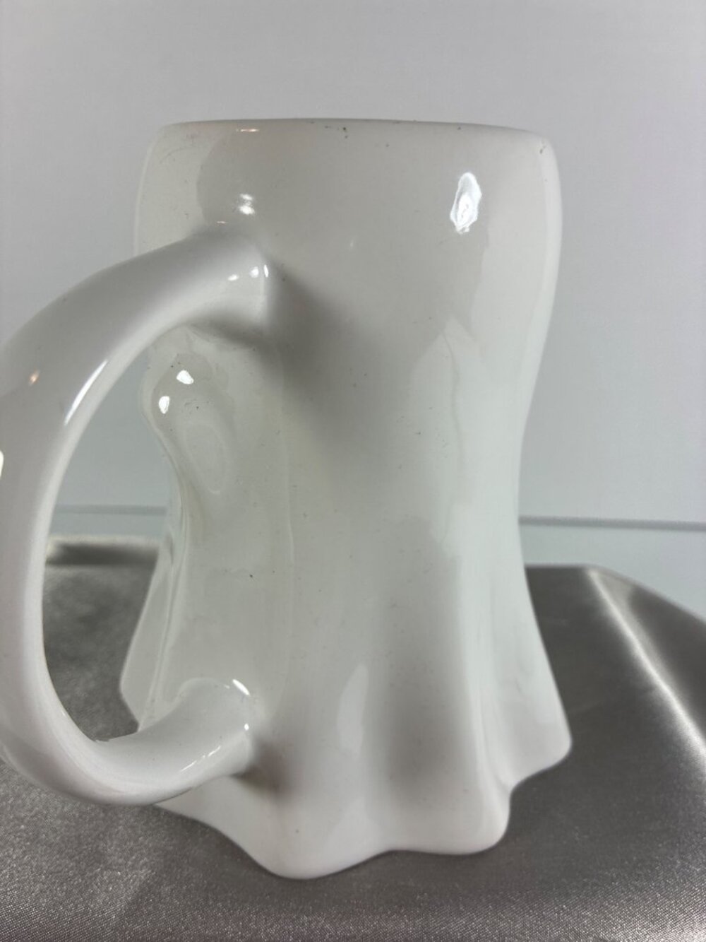 Hyde & EEK Ghost Halloween Mug - Picture 5 of 11